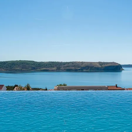 Sea View Summer 1 By Guide