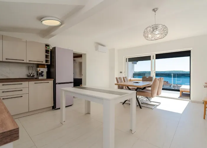 Sea View Summer 1 By Guide Razanac